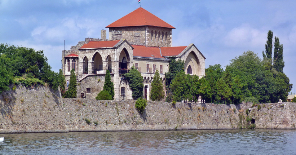 Dsmile – Nyelvlökéses nyelés terápia  Tatán